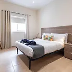 Bright Ground Floor In Apartmán *
