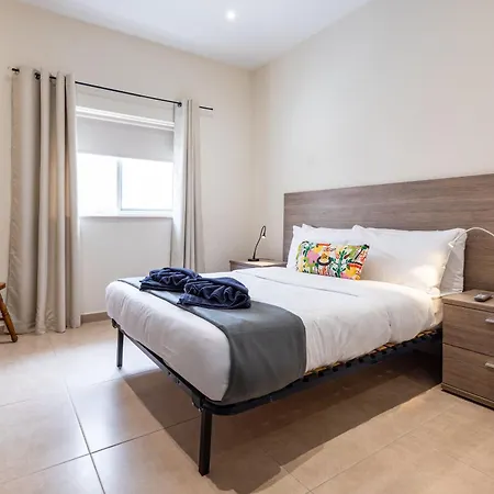 Apartmán Bright Ground Floor In *