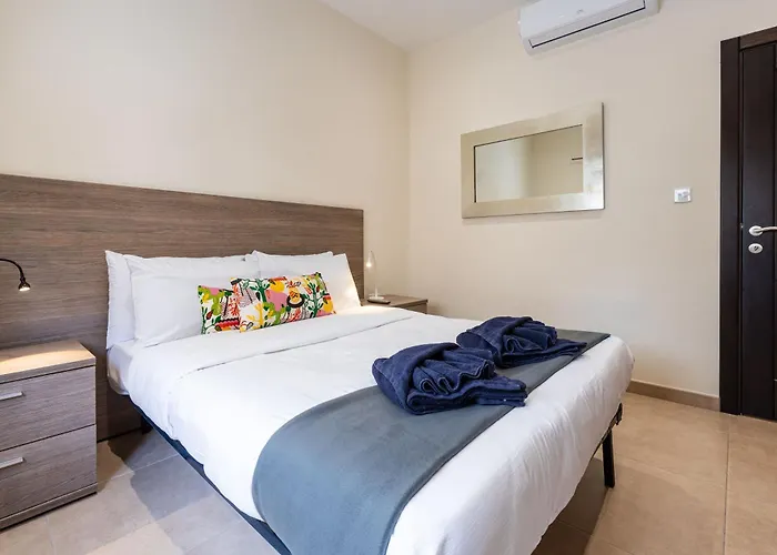 Bright Ground Floor In Apartament Mellieħa